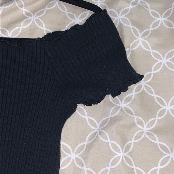 Black Zara Ruffle top - Picture 4 of 4